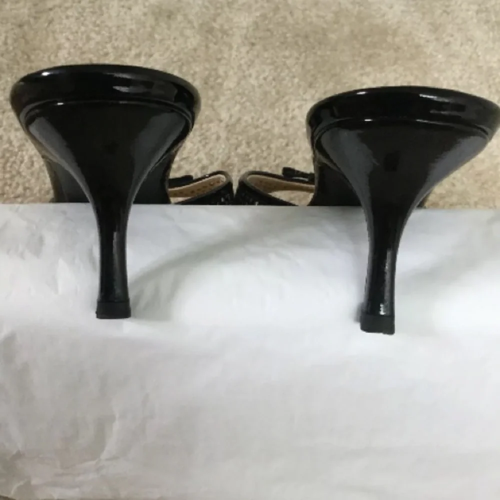 Prada - Picture 4 of 5